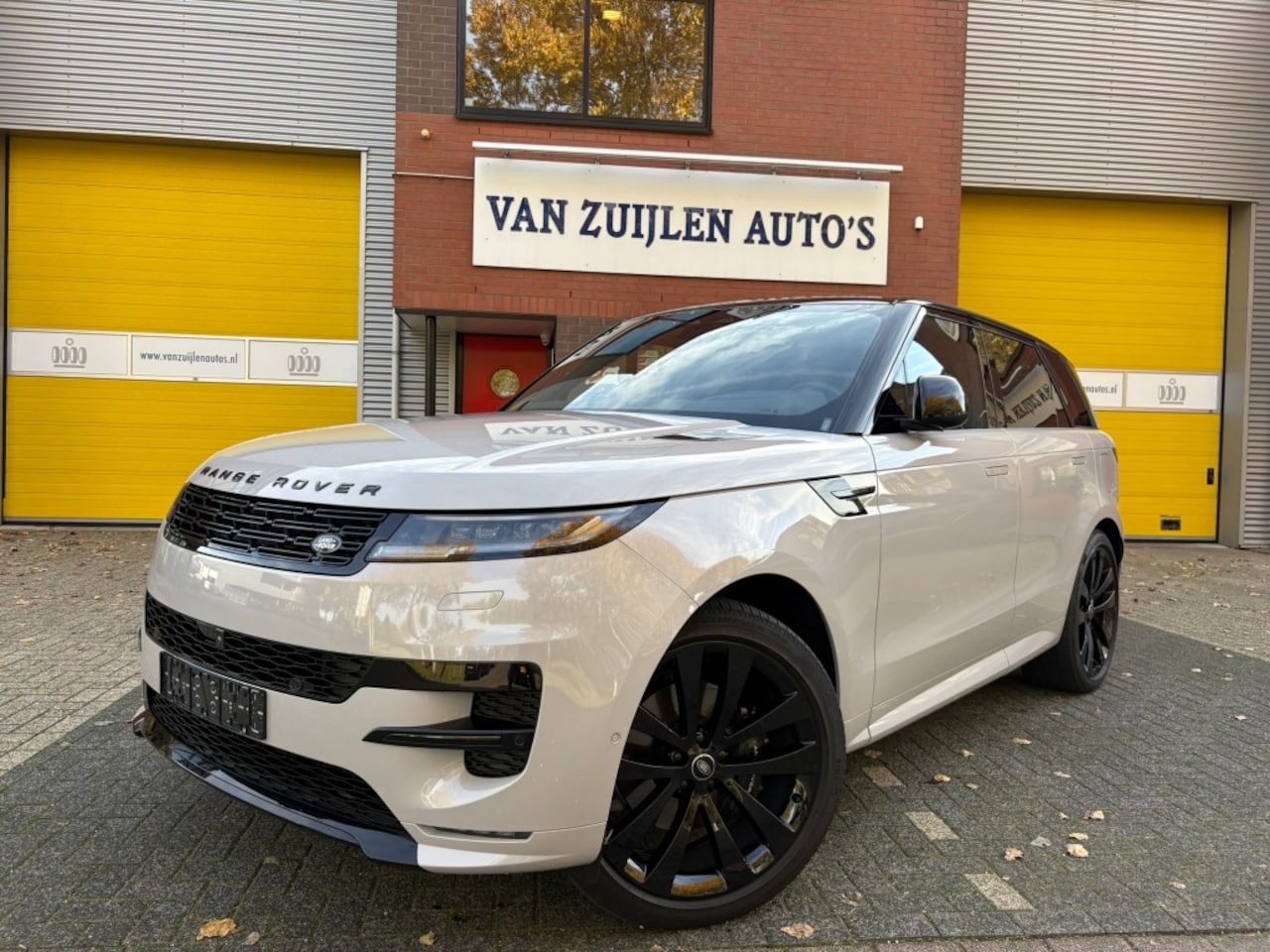 Land Rover Range Rover Sport - Landrover P460e Dynamic HSE Black Pack Pano Clearsight 23" Trekhaak Softcl - AutoWereld.nl