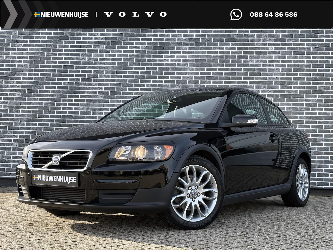Volvo C30 - 2.5 T5 | 220pk | Automaat | Airconditioning | Parkeersensoren voor + achter | 17" velgen | - AutoWereld.nl