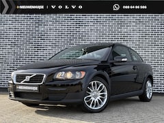 Volvo C30 - 2.5 T5 | 220pk | Automaat | Airconditioning | Parkeersensoren voor + achter | 17" velgen |