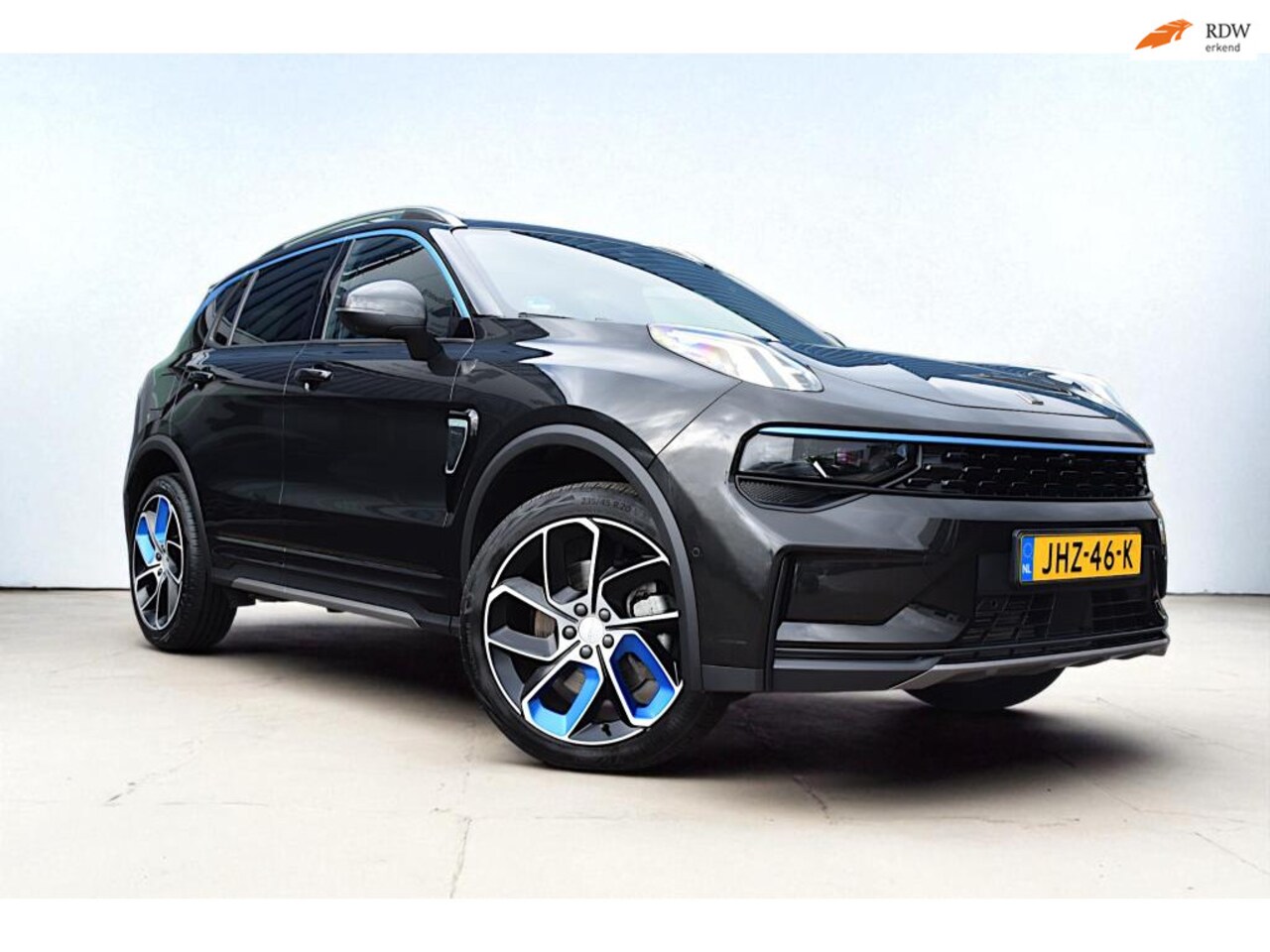 Lynk & Co 01 - 1.5, Fabrieksgarantie, 261PK Plug-in Hybrid *Zwarte hemel* 360° Camera* Pano/dak Apple/Car