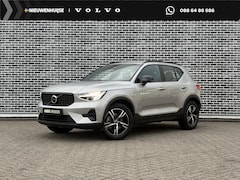 Volvo XC40 - 2.0 B4 Plus Dark | Trekhaak | Adaptive cruise control | Verwarmbare voorruit | Dode hoek d