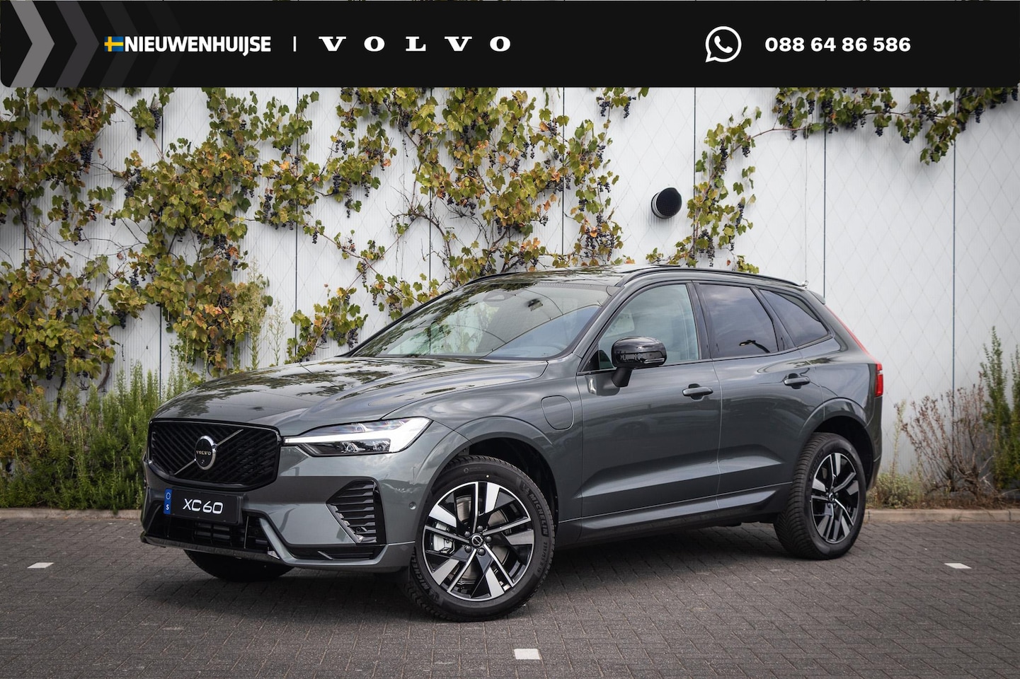 Volvo XC60 - 2.0 T6 Plug-in hybrid AWD Plus Dark | Schuif/kanteldak | 360 Camera | Harman Kardon Premiu - AutoWereld.nl