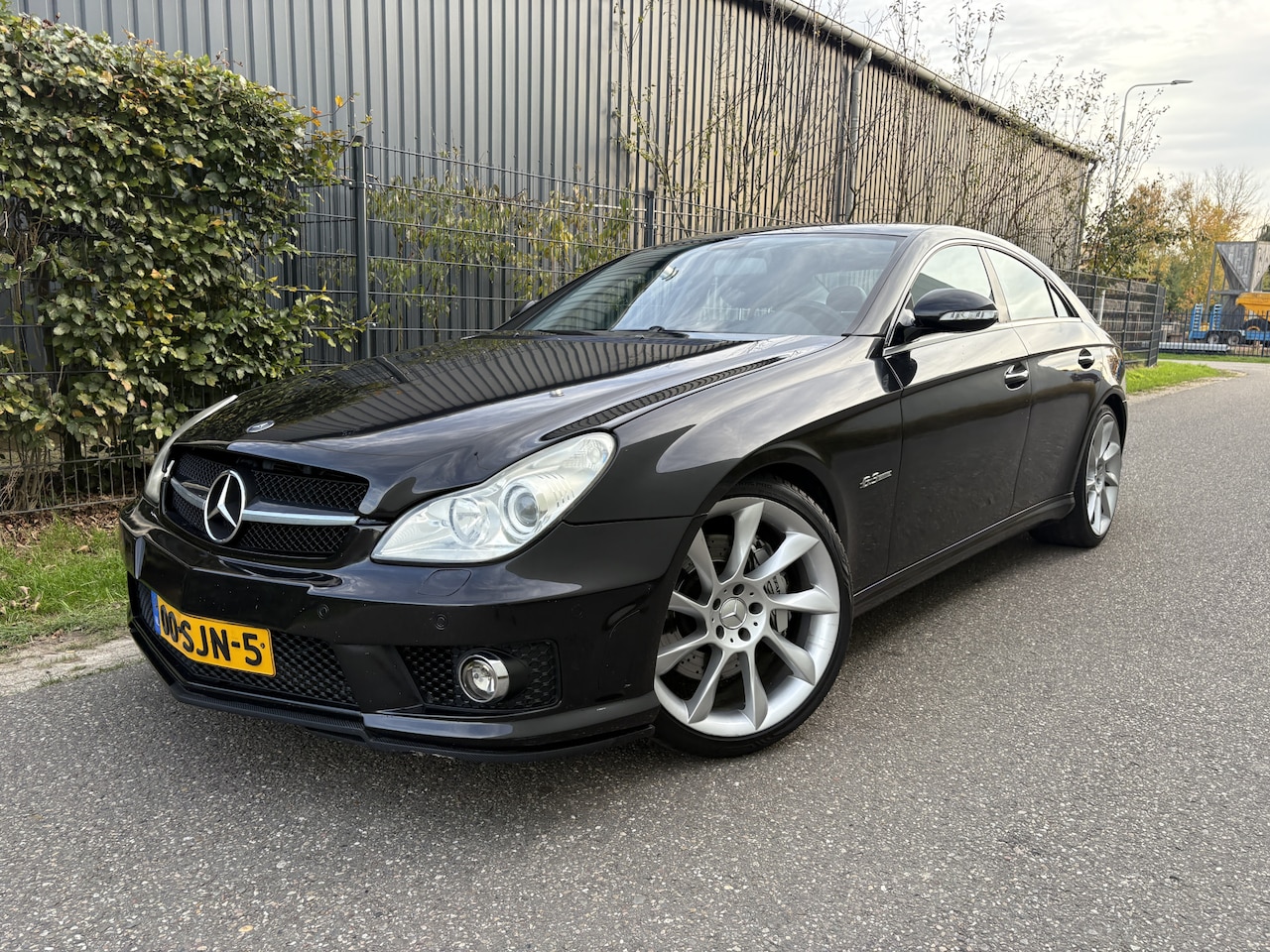 Mercedes-Benz CLS-klasse - 63 AMG / AUTOMAAT / NAVI / CRUISE - AutoWereld.nl