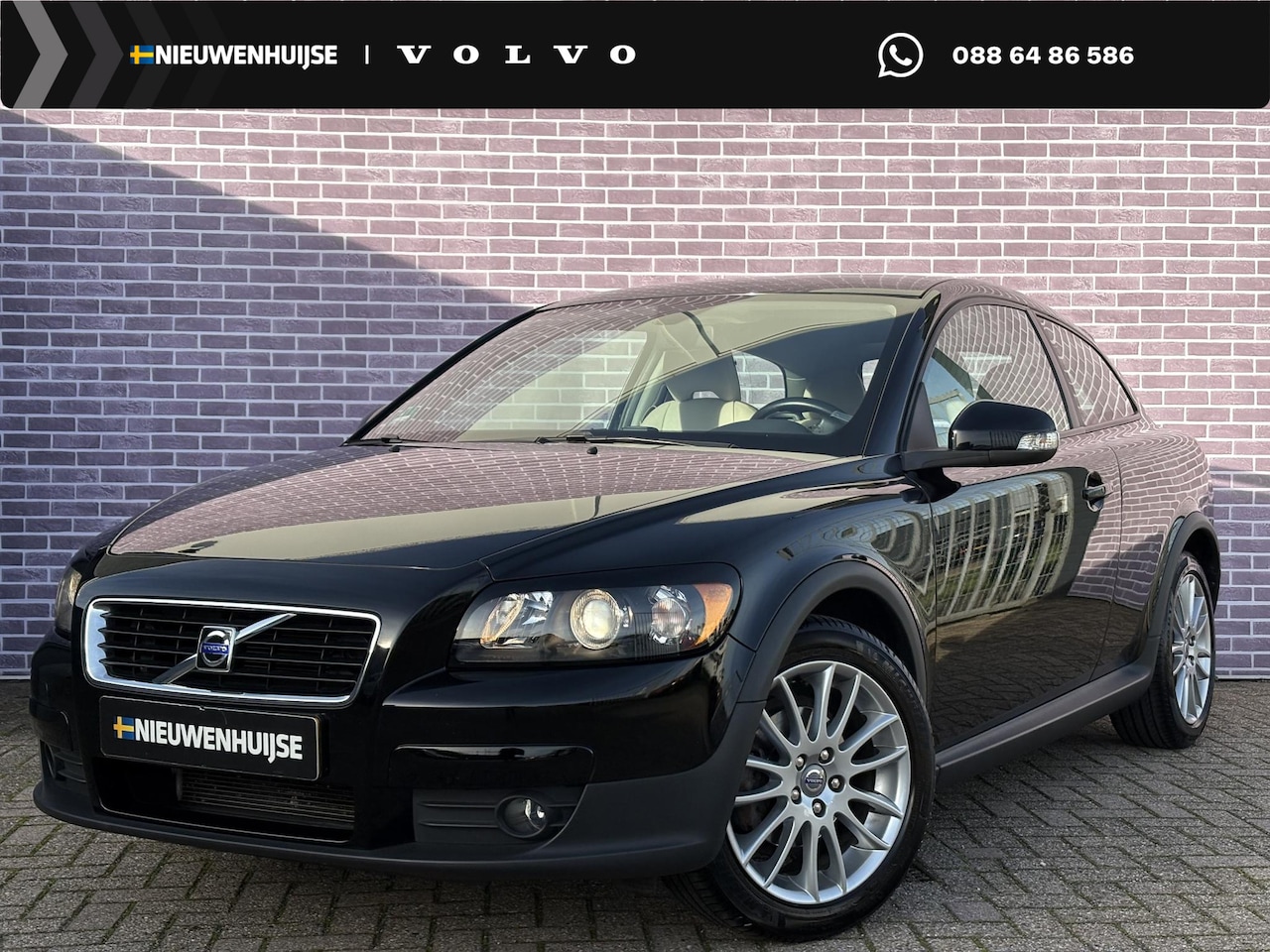 Volvo C30 - 1.8 Sport | Leder | Bluetooth | 17"lm velgen | High Performance Audio | Cruise control | C - AutoWereld.nl
