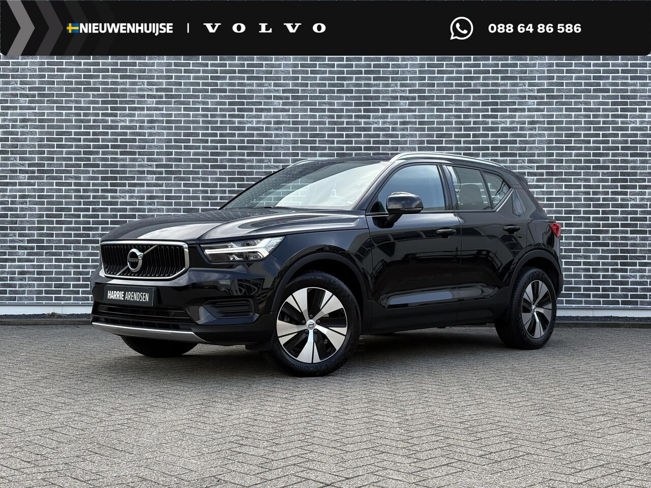 Volvo XC40 - T2 Momentum | Trekhaak | 18 inch Lichtmetalen Velgen | Navigatie | Apple CarPlay & Android - AutoWereld.nl