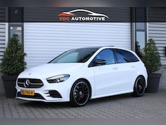 Mercedes-Benz B-klasse - 180 AMG Pano | Camera | Keyless | Multispaak AMG | Widescreen | Sfeerverlichting | 1e Eige