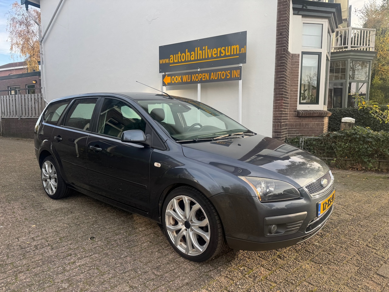 Ford Focus Wagon - 1.6-16V Futura 1.6-16V Futura - AutoWereld.nl