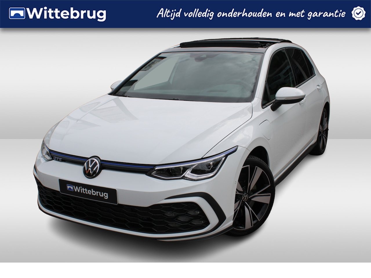 Volkswagen Golf - 1.4 eHybrid 245pk GTE DSG Automaat / Panoramadak / LM 18 inch / IQ LED / Trekhaak wegkl / - AutoWereld.nl