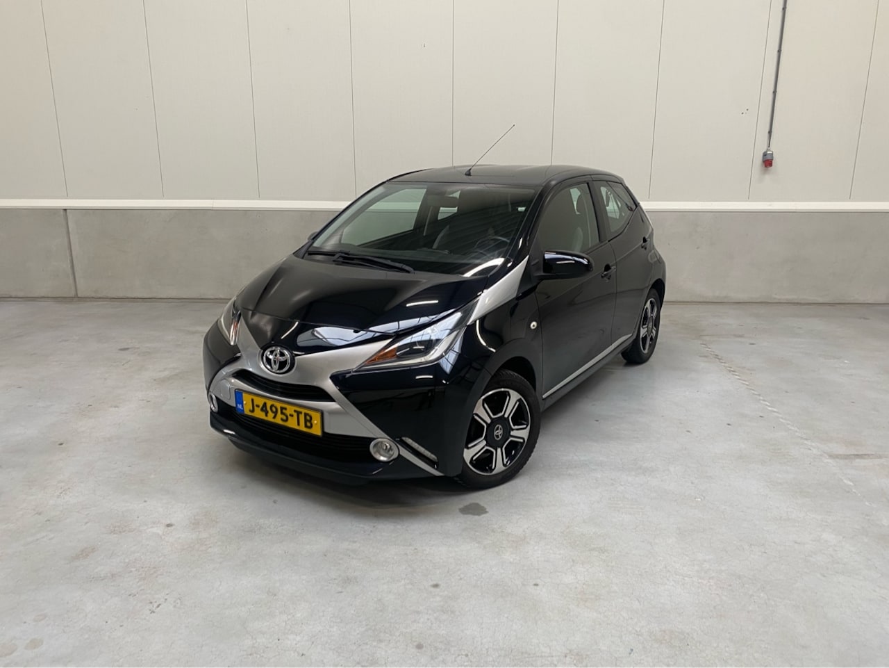 Toyota Aygo - 1.0 VVT-i x-cite 1.0 VVT-i x-cite - AutoWereld.nl