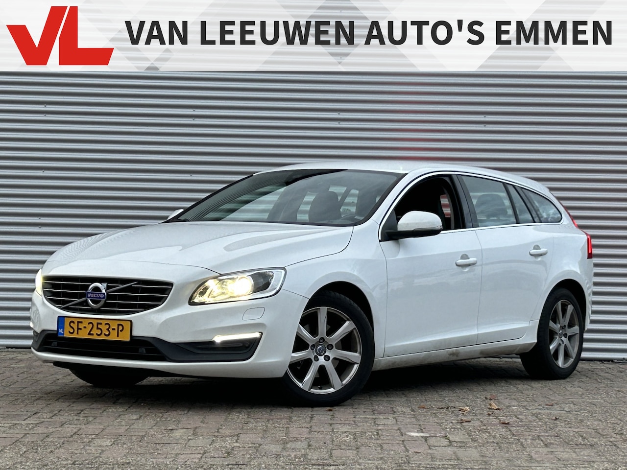 Volvo V60 - 1.5 T3 Polar+ | Nieuw Binnen! | Automaat | Stoelverwarming | Navi - AutoWereld.nl
