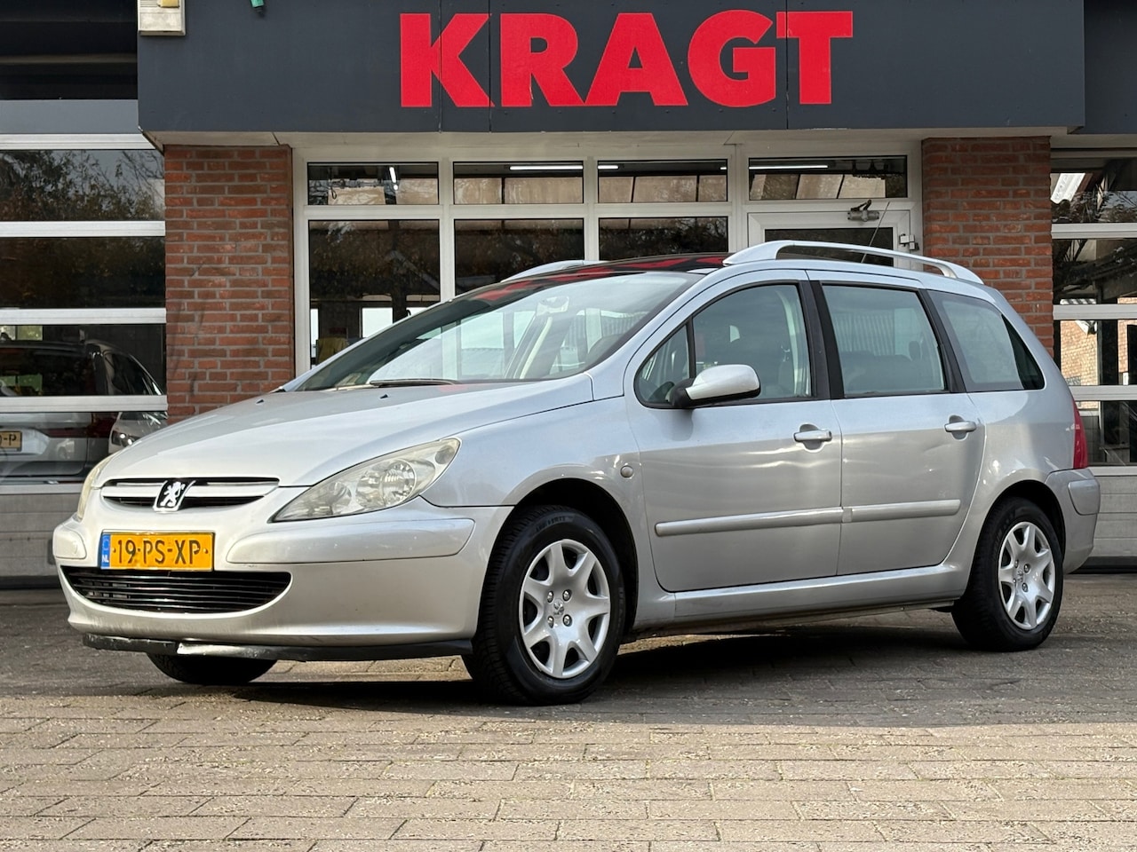 Peugeot 307 SW - 2.0 136 pk AUTOMAAT - 7 persoons - panoramadak - - AutoWereld.nl