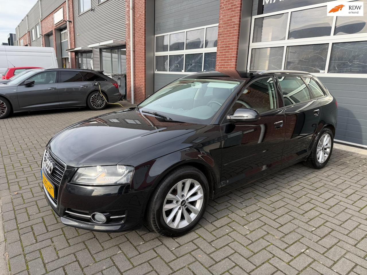 Audi A3 Sportback - 1.2 TFSI Pro Line Trekhaak Stoelvw Cruise - AutoWereld.nl