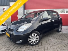 Toyota Yaris - 1.3 VVTi Aspiration TREKHAAK / CRUISE / CLIMA / ELEK RAMEN / NL-AUTO