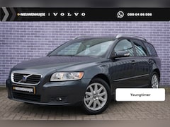 Volvo V50 - 1.8 Edition I | Koplamp sproeiers | Trekhaak | roofrails | regen sensor | climate control