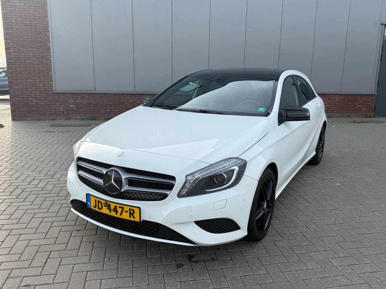 Mercedes-Benz A-klasse - 180 CDI Prestige AUTOMAAT AMG PAKKET BOMVOL WIT 2013 - AutoWereld.nl