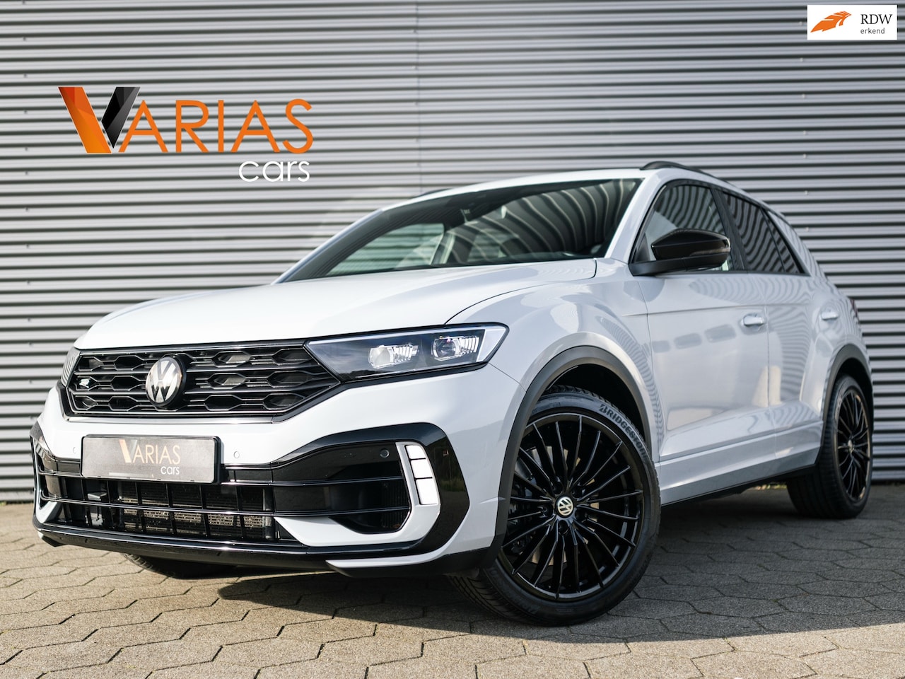 Volkswagen T-Roc - 2.0 TSI 4Motion Sport Business R Akra Camera - AutoWereld.nl