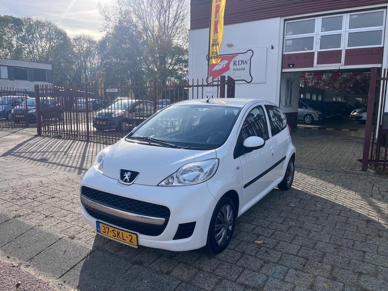 Peugeot 107 - 1.0 12V 68PK 5D XS - AutoWereld.nl
