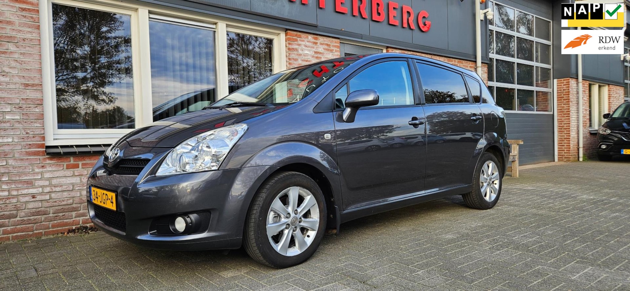 Toyota Verso - 1.8 VVT-i Luna 7-Zitplaatsen! Trekhaak! Airco/Clima! NAP! Cruise Control! - AutoWereld.nl