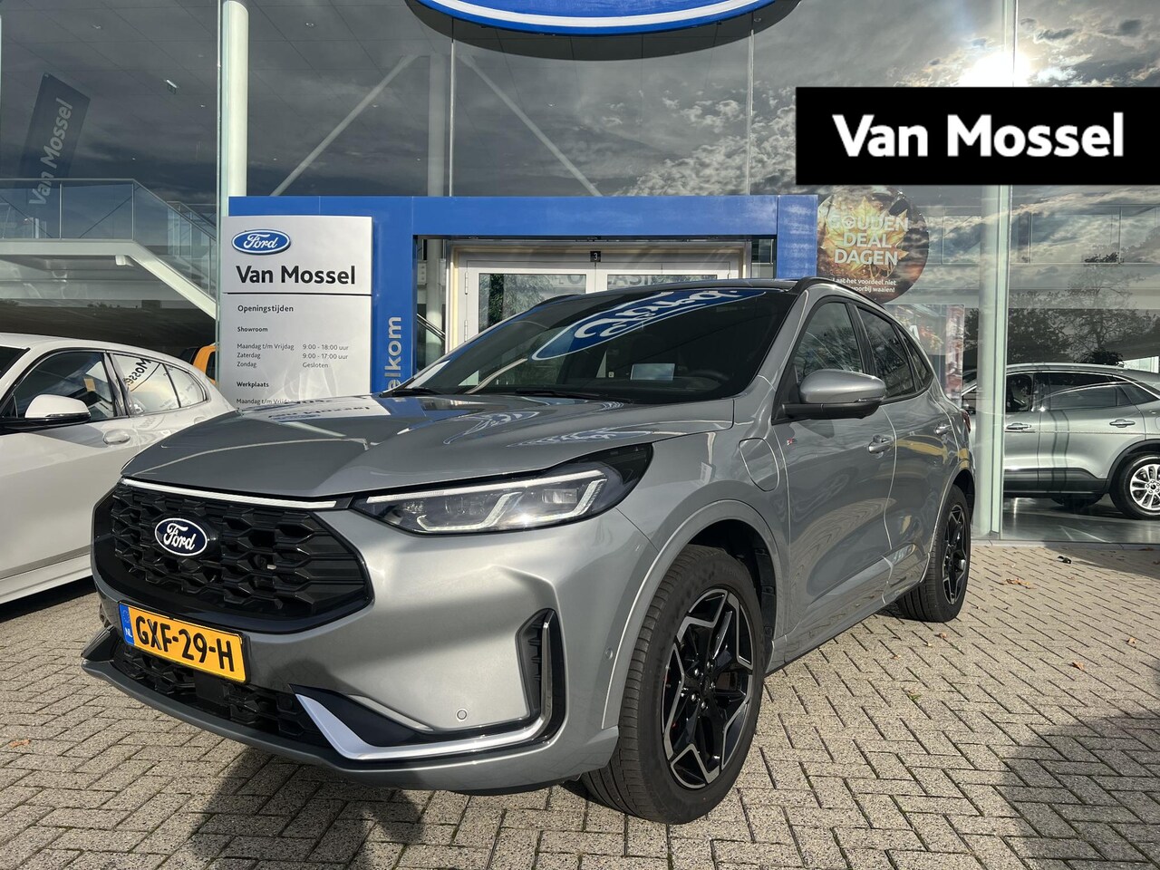 Ford Kuga - 2.5 PHEV ST-Line X | Full options! | Panodak | Elek. Trekhaak | Stoel/stuur voorruitverwar - AutoWereld.nl
