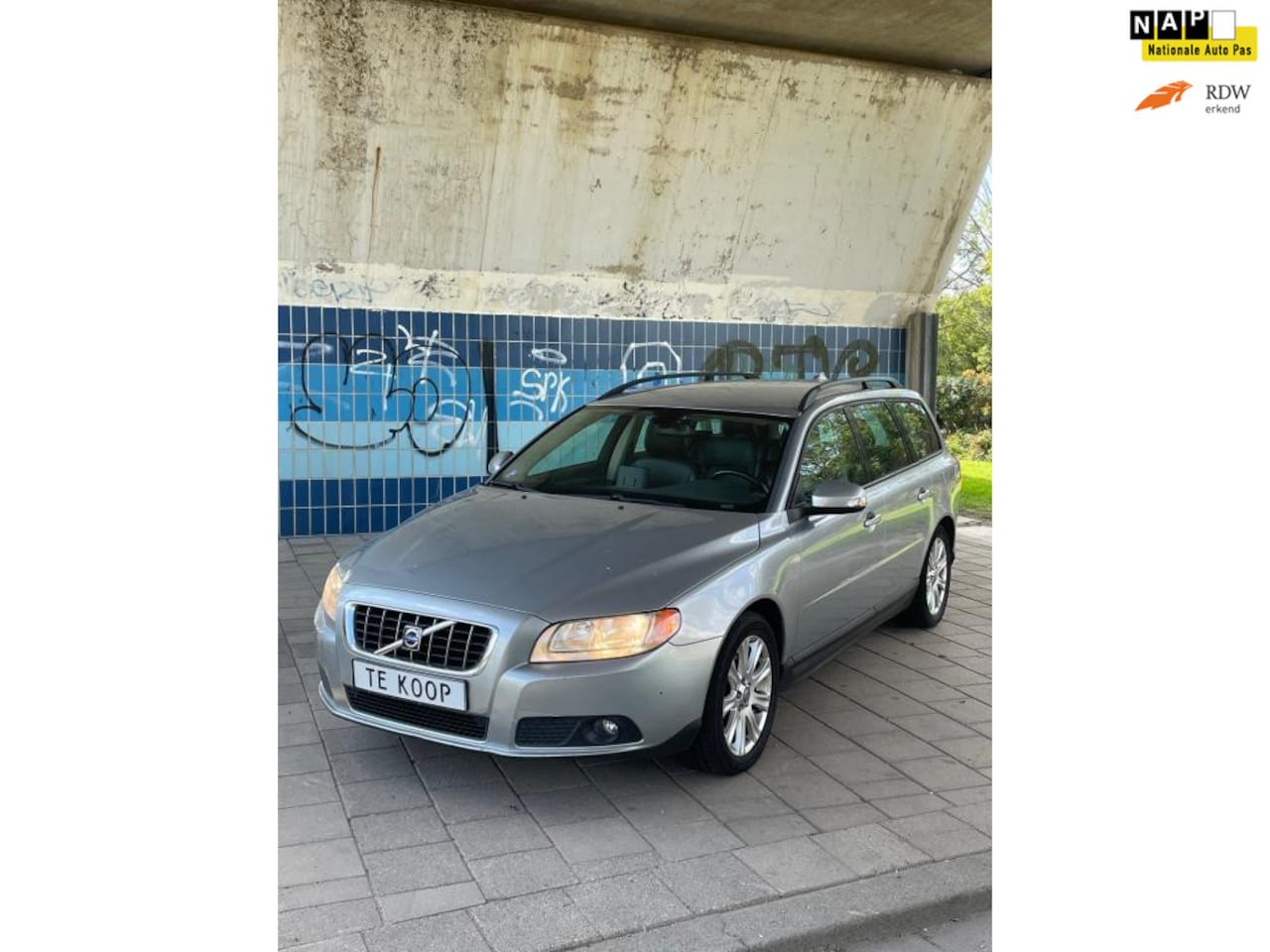 Volvo V70 - 2.0 Kinetic LET OP!!!! LPG G3 - AutoWereld.nl