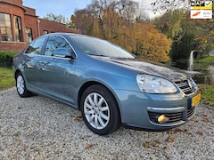 Volkswagen Jetta - 1.4 TSI Comfortline AUTOMAAT/airco/CRUISE