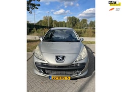 Peugeot 207 - 207 1.6 VTi Look 6-2008 • 88 kW / 120 PK • Benzine • Handgeschakeld PRIJS € 1499,