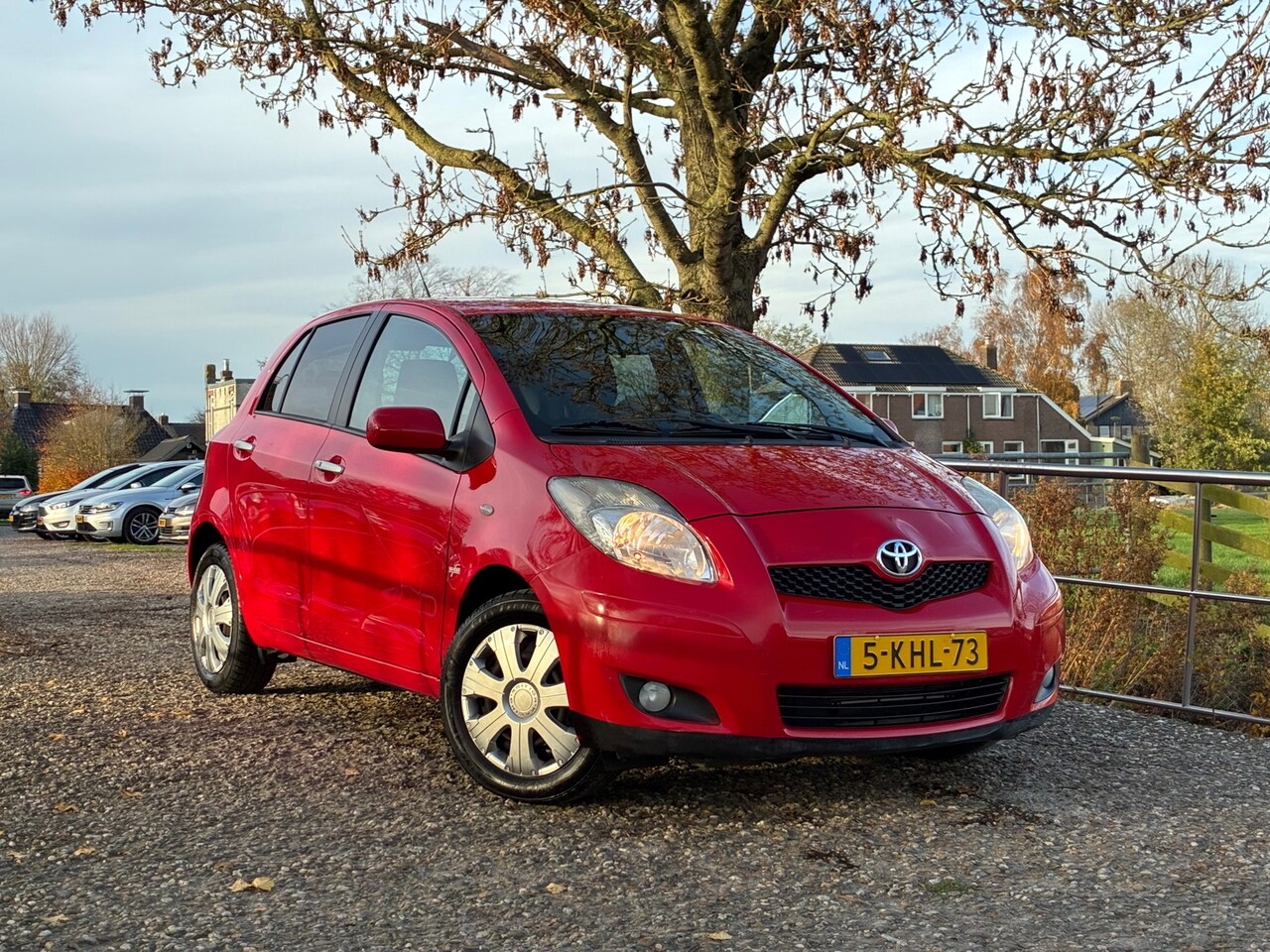 Toyota Yaris - 1.3 VVTi Comfort | Keyless + Clima + 5 deurs nu €2.975,-!! - AutoWereld.nl