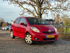 Toyota Yaris - 1.3 VVTi Comfort | Keyless + Clima + 5 deurs nu €2.975,