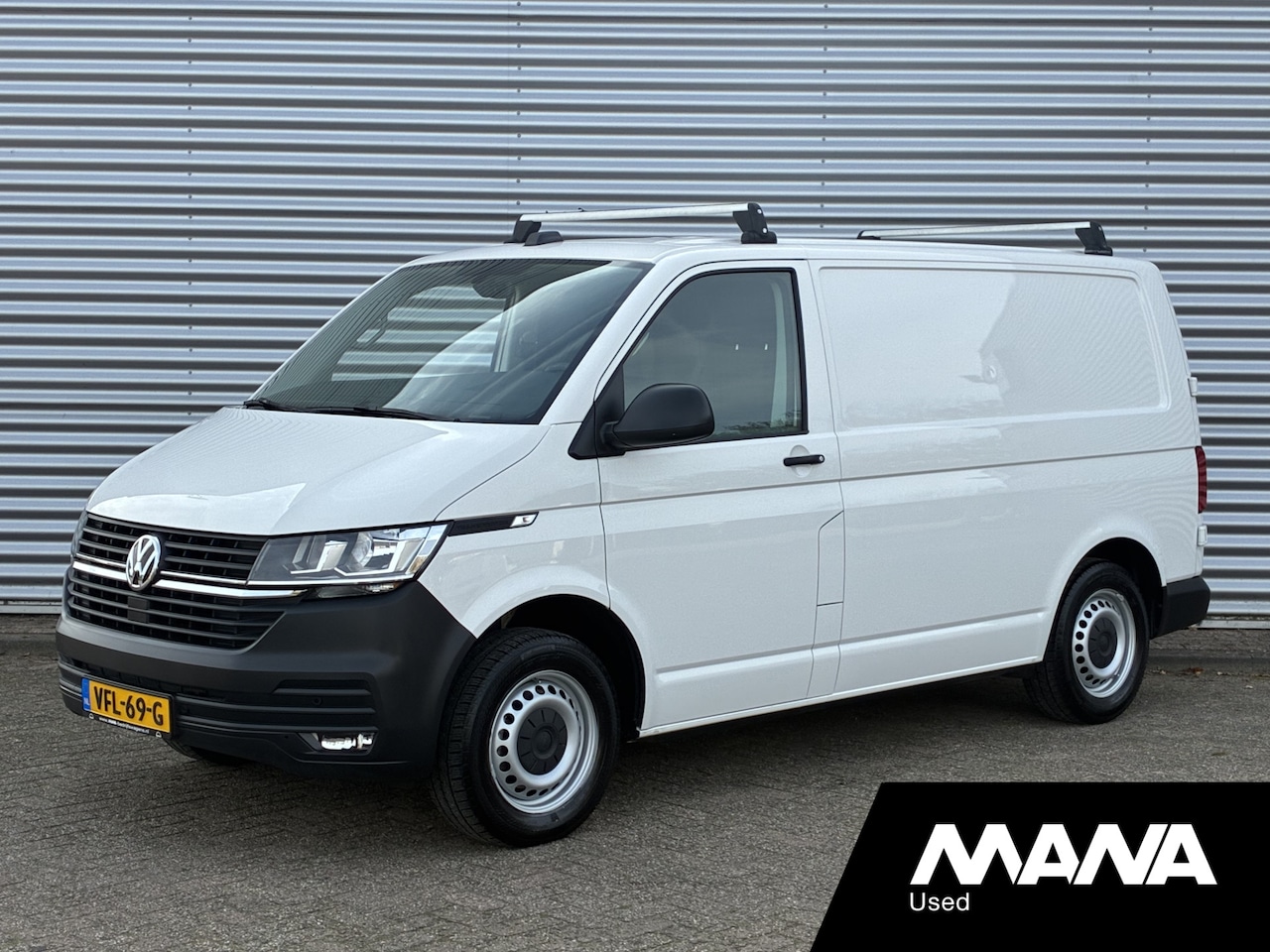 Volkswagen Transporter - 2.0 TDI L1H1 Cruise Airco Trekhaak Stoelverwarming Voorruitverwarming - AutoWereld.nl