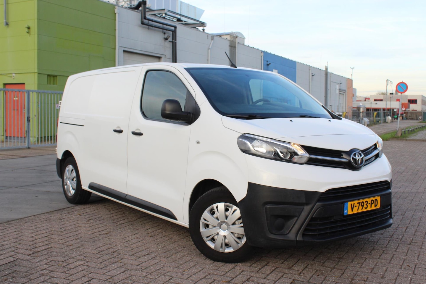 Toyota ProAce Worker - 1.6 D-4D Cool Comfort 1E EIG DEALER ONDERHOUDEN - AutoWereld.nl
