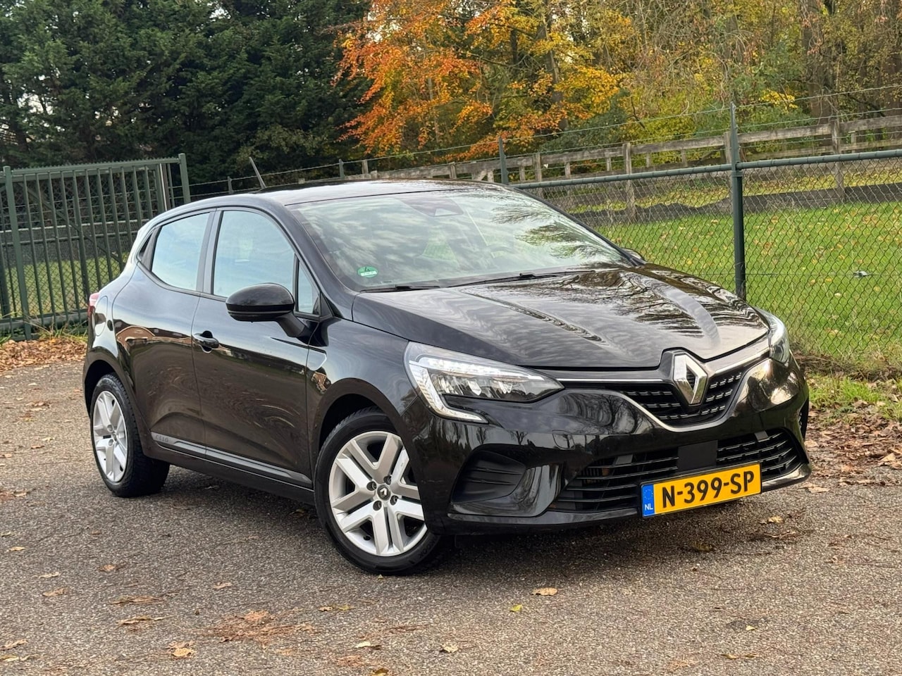 Renault Clio - 1.0 TCe Zen /Carplay/BTW/Navi/Airco/ - AutoWereld.nl