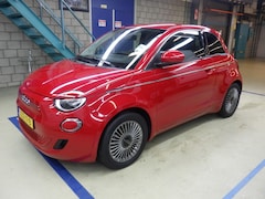 Fiat 500e - Urban 42 kWh 3 Fase | Navigatie | Pack Comfort + Style | Keyless-Entry | Dodehoek-Detectie