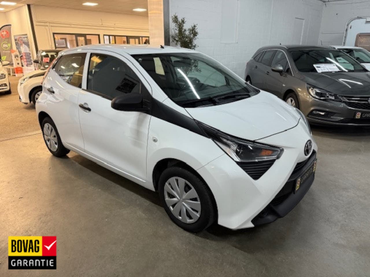 Toyota Aygo - 1.0 VVT-i x-fun 1.0 VVT-i x-fun - AutoWereld.nl