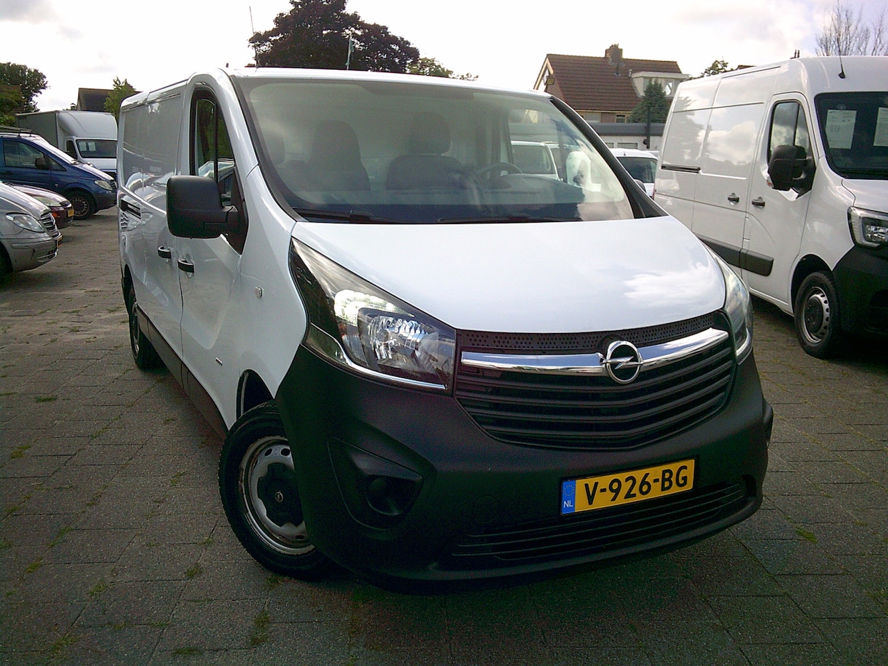 Opel Vivaro - 1.6 CDTI L2H1 Sport EcoFlex VOORZIEN VAN AIRCO+CRUISE+TREKH.EURO 6 !! - AutoWereld.nl