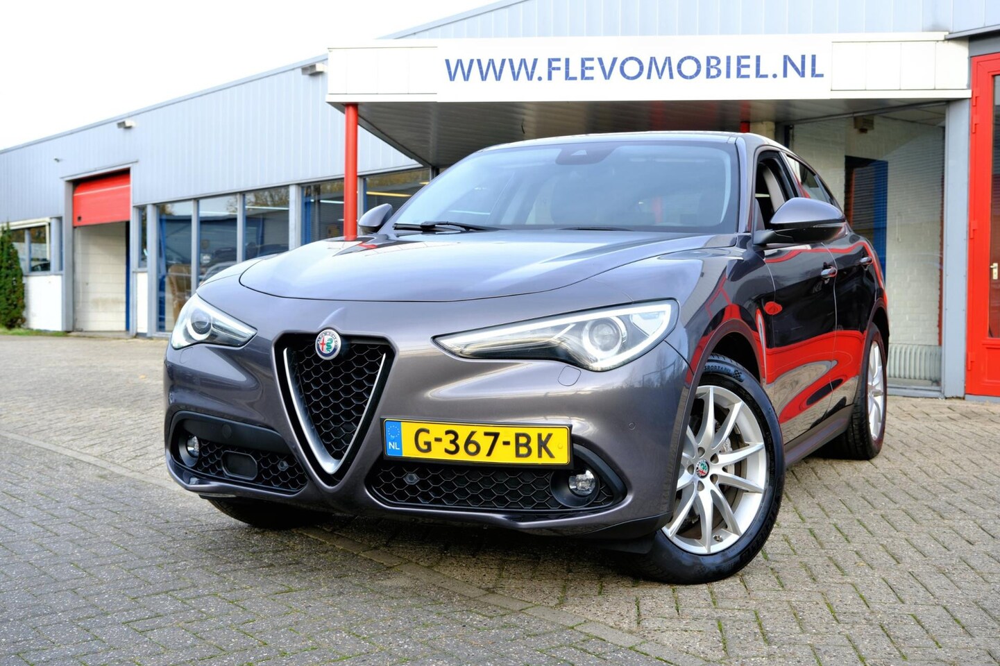 Alfa Romeo Stelvio - 2.2d 180pk Super Aut. Xenon|Clima|Navi|DAB+|Half Leder - AutoWereld.nl