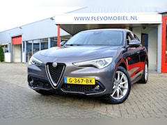 Alfa Romeo Stelvio - 2.2d 180pk Super Aut. Xenon|Clima|Navi|DAB+|Half Leder