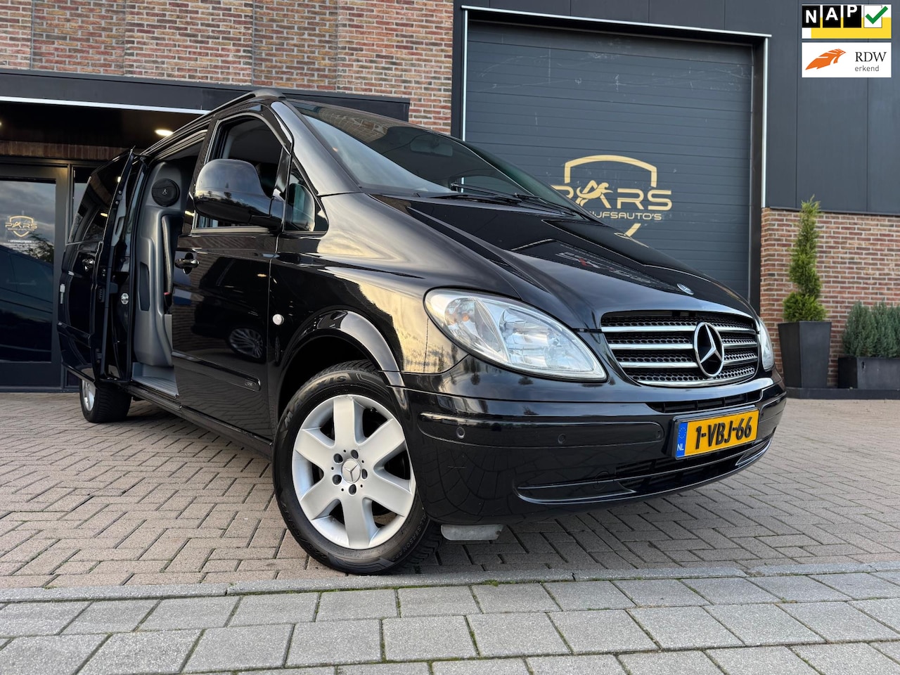 Mercedes-Benz Vito - V6 120 CDI 343 204PK DC luxe Sport Extra Lang Automaat Dubbele Cabine Airco Cruise Navi El - AutoWereld.nl
