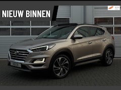 Hyundai Tucson - 1.6 T-GDI PREMIUM / TREKHAAK / CARPLAY / PANO / 360 CAMERA / DODEHOEK / STOELVERKOELING +