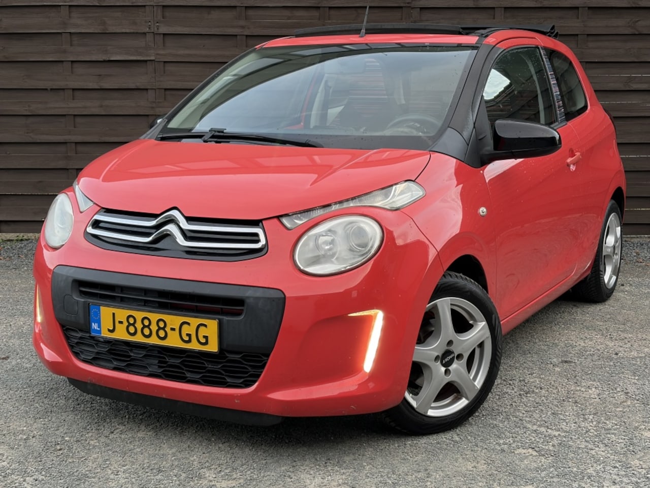Citroën C1 - 1.0 e-VTi Airscape / Airco / Cabrio / Stoelverw. / Trekhaak - AutoWereld.nl