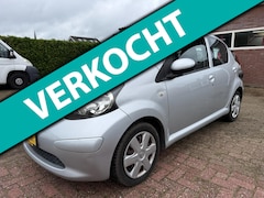 Toyota Aygo - 1.0-12V + apk 13-10-2026 airco 5 drs cd aux