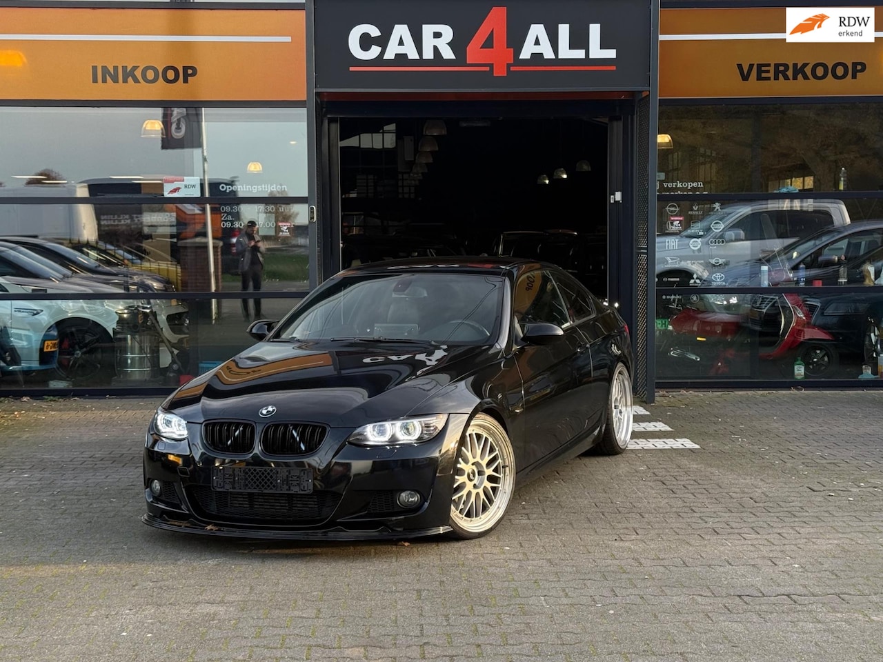 BMW 3-serie Coupé - 335i 400PK/VERLAAGD/STLVRM/CARPLAY/CRUISE CONTROL/ - AutoWereld.nl