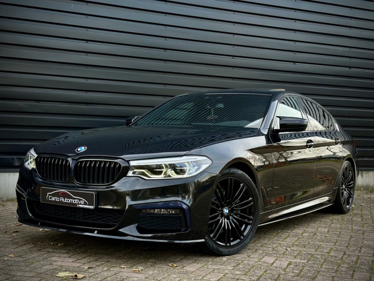 BMW 5-serie - 520i M-PERFORMANCE HEADUP|DAK|HiFi|BLINDSPOT|CAMERA - AutoWereld.nl