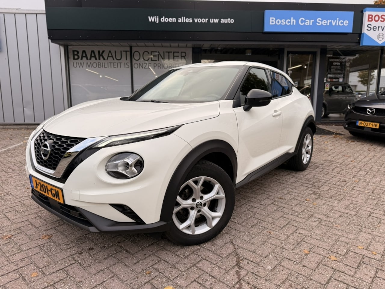 Nissan Juke - 1.0 DIG-T N-Connecta | Trekhaak - AutoWereld.nl