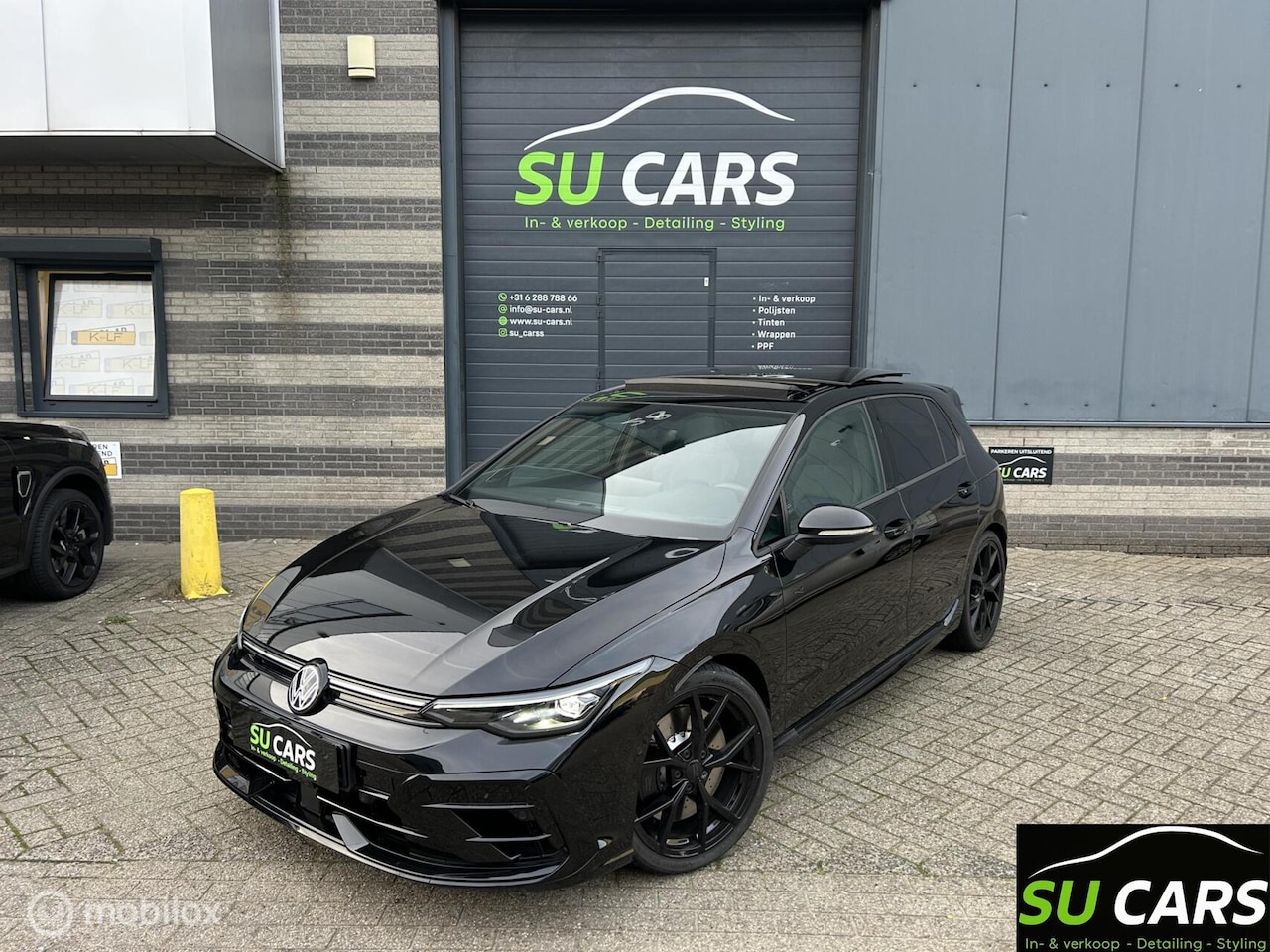 Volkswagen Golf - 8.5 2.0 TSI 4Motion R Black Akra|Pano|H&K - AutoWereld.nl