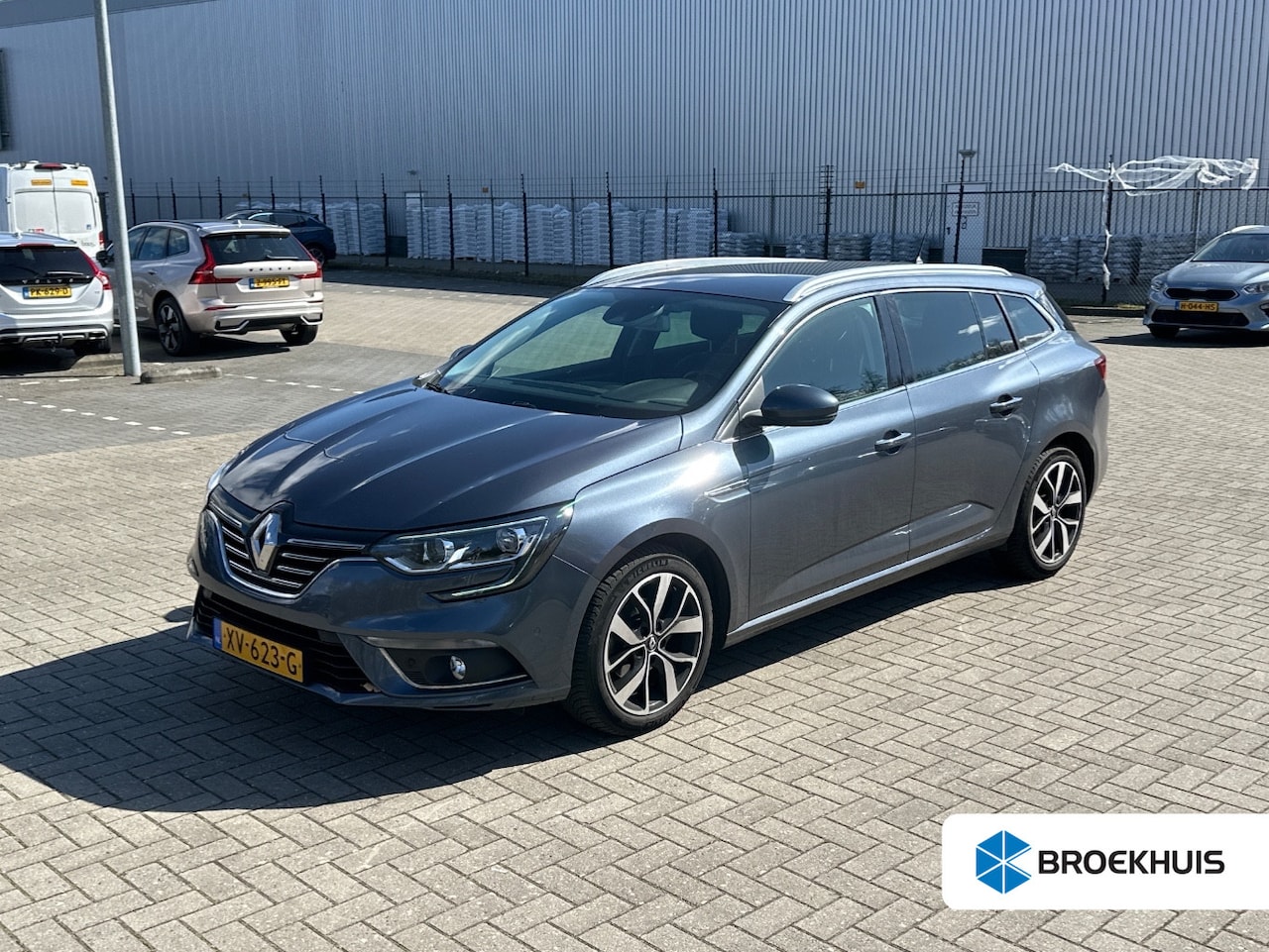 Renault Mégane Estate - 1.3 TCe Bose Camera | BOSE | Parkeersensoren Rondom | 17" Lichtmetaal | Bluetooht | Airco - AutoWereld.nl