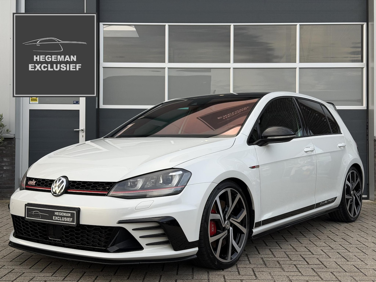 Volkswagen Golf - 2.0 TSI GTI Clubsport | RECARO | DYNAUDIO | ACC | CarPlay | Camera | Side Assist | Stoelve - AutoWereld.nl