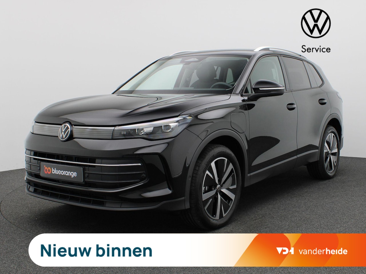 Volkswagen Tiguan - 1.5 eHybrid Life Edition Trekhaak, 19" LM Velgen, Side Assist, Elektr. Achterklep, Keyless - AutoWereld.nl