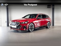 BMW i5 Touring - M60 xDrive 84 kWh | M Sport Pro | Glazen Panoramadak | Bowers & Wilkins | Iconic Glow |