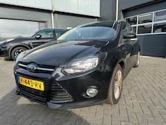 Ford Focus Wagon - 1.0 EcoBoost Titanium Navigatie, PDC, airco
