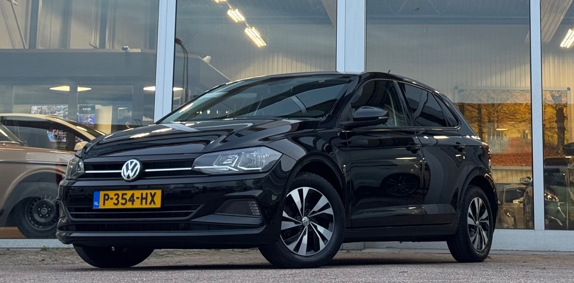 Volkswagen Polo - 1.0 TSI Highline Business R Automaat Navi Clima - AutoWereld.nl